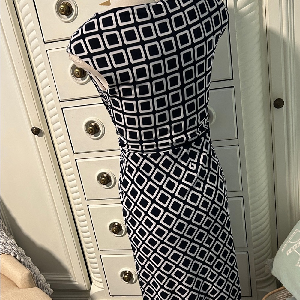 Ralph Lauren Blue and White Geometric Midi Dress - Picture 3 of 10